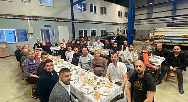 Her gün bir iftara katılıyor
