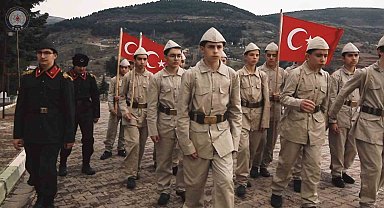 Hey 15'li türküsüyle Tokat'ta Çanakkale ruhu canlandı