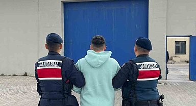 Hırsızlık suçundan aranan şahıs jandarma tarafından yakalandı