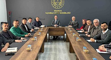 Hisarcık'ta eğitim öğretim yılı faaliyetleri masaya yatırıldı