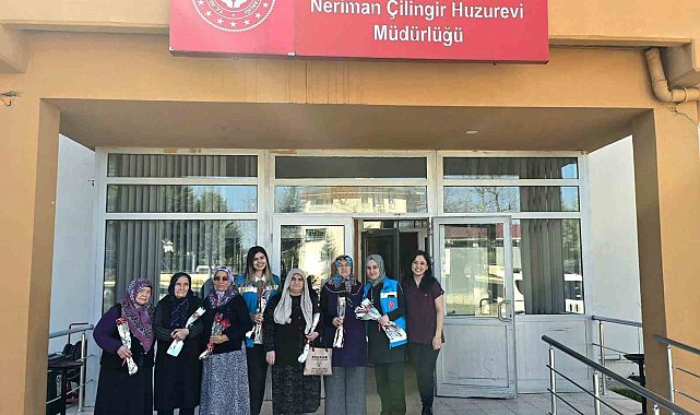 Huzurevi sakinleri ağız ve diş sağlığı eğitimi