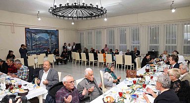 Huzurevi sakinleri ile iftar