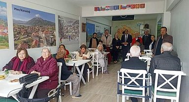 Huzurevinde kalan yaşlıları ağırladılar