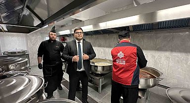 İhtiyaç sahiplerine yılın 12 ayı günlük 3 çeşit yemek hizmeti