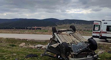 İki otomobilin çarpıştığı kazada 5 kişi yaralandı
