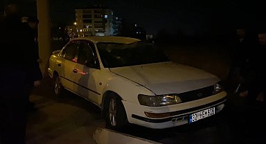 Isparta'da kamyonetle otomobil çarpıştı: 5 yaralı