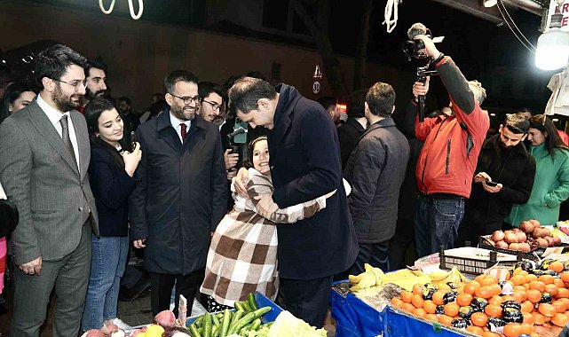 İstanbul Büyükşehir Belediye Başkan Adayı Murat Kurum öğrenci evinde sahur yaptı