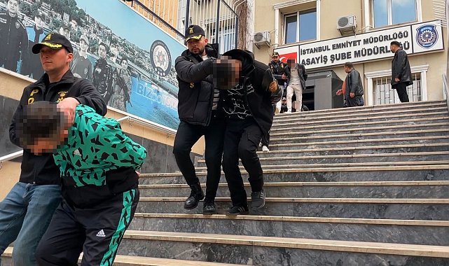İstanbul'da ATM'lerden hırsızlık yapan şüphelilerin o anları kamerada