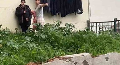 İstanbul'da parkta çocuğa şişle saldırı tehdidi kamerada: "Senin beynini patlatırım"