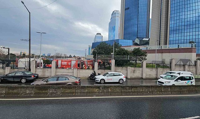 İstanbul'da Sabancı Center'da yangın paniği