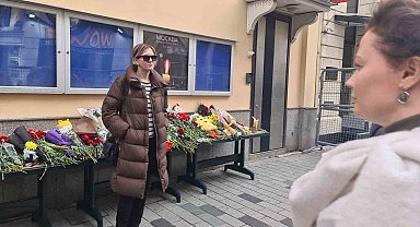 İstiklal Caddesi'ndeki Rusya Konsolosluğu'nda hüzün hakim