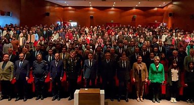 İstiklal Marşı'nın Kabulü ve Mehmet Akif Ersoy'u Anma programı çeşitli gösterilerle düzenlendi