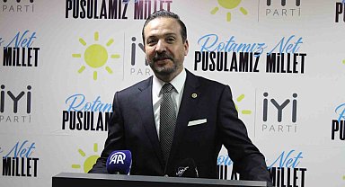 İYİ Parti Sözcüsü Kürşad Zorlu, İYİ Parti Adayı Gür'e destek için Uşak'ta