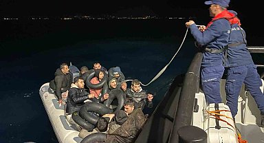 İzmir açıklarında 7'si çocuk 39 göçmen yakalandı