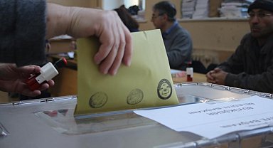 İzmir'de 3 milyon 459 bin seçmen oy kullanacak