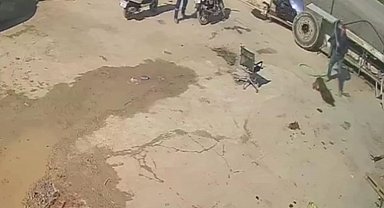 İzmir'de köpeğe hortumlu, sandalyeli ve kürekli saldırı kamerada
