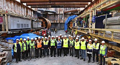 İzmir'de raylı sisteme 40 milyar lirayı aşan yatırım