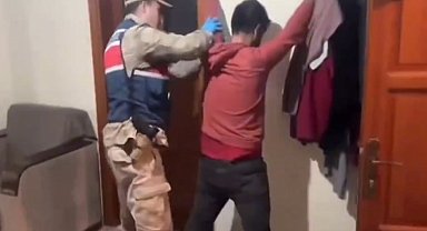 Jandarma 85 sokak satıcısını yakaladı