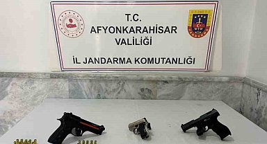 Jandarmadan ruhsatsız tabanca operasyonu