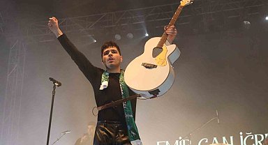 Kadın Festivali'nde Emir Can İğrek rüzgarı