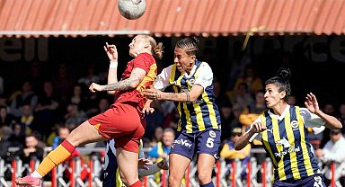 Kadın futbolda derbinin kazananı Fenerbahçe