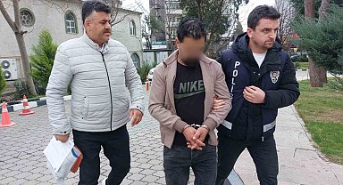 Kapısını kırdığı evden 3 gün boyunca valizlerle eşya çalıp taşıdı
