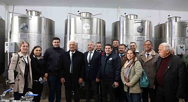 Karaçulha Hali pazarlama alanı ve Pekmez, Sirke, Şarap, Üzüm suyu tesisleri açıldı