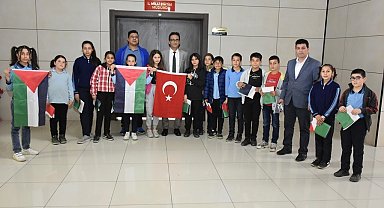 Karaman'da ortaokul öğrencileri Gazze için tek yürek oldu