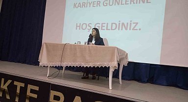 Kariyer Günleri'nde gençler meslekler hakkında bilgilendiriliyor