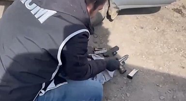 Kars'ta silah tüccarları yakayı ele verdi