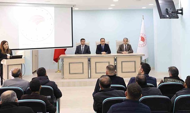 Kars'ta sürü yöneticileri sertifikalarını aldı