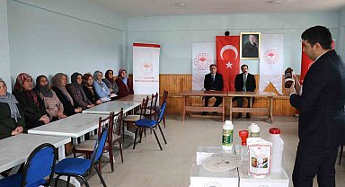 Karslı kadın çiftçiler "Sağım Hijyeni ve Sanitasyon" kursunu tamamladı