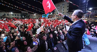 Kasapoğlu memleketi Kula'da mitinge katıldı