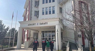 Kastamonu'da 'nitelikli cinsel saldırı' suçundan aranan 2 kişi tutuklandı