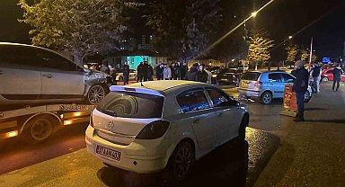 Kastamonu'da çarpışan otomobiller park halindeki araçlara çarptı: 1 yaralı