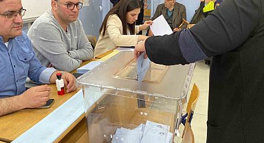 Kastamonu'da seçim hareketliliği: Vatandaşlar okullara akın ediyor
