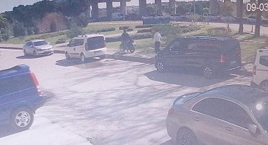 Kazada yaralanan arkadaşını ve motosikletini olay yerinden kaçırdı