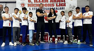 Kemer Belediyesi kick boks sporcuları 5 madalya ile döndü