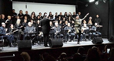 Kemer'de, Çanakkale şehitleri konserle anıldı
