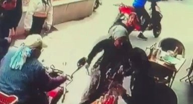 Kendisine para vermeyen kadını bıçaklayan dilenci tutuklandı
