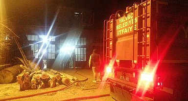Kereste marangozhanesinde yangın paniği