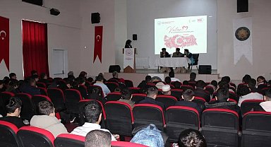 Kıbrıs Gazileri öğrencilerle bir araya geldiler