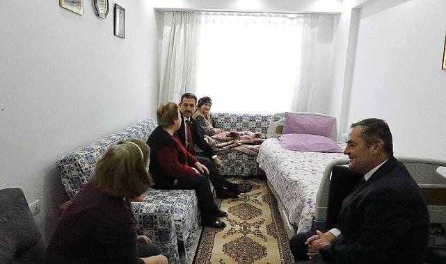 Kırklareli'nde vali asırlık çınarları ziyaret etti