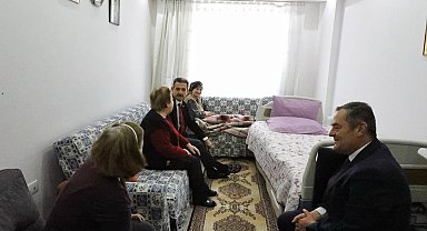 Kırklareli'nde vali asırlık çınarları ziyaret etti