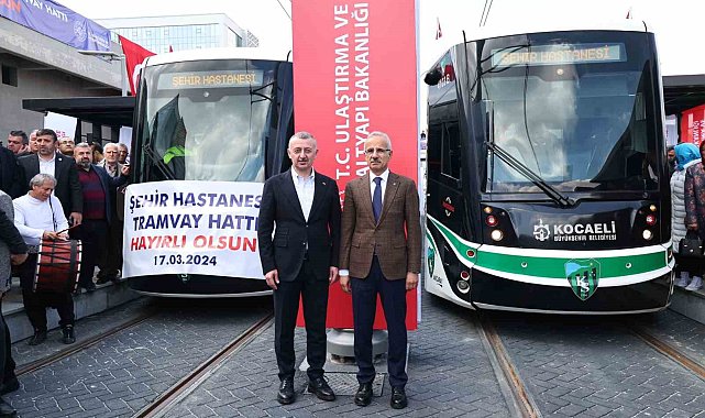 Kocaeli Şehir Hastanesine ulaşımı 15 dakikaya düşürecek tramvay hattı hizmete girdi