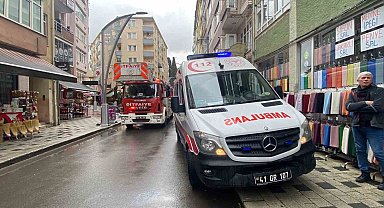 Kocaeli'de mağazanın deposunda yangın