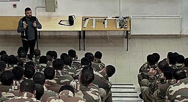 KOM ekipleri bin 305 askeri bilgilendirdi