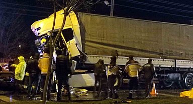 Konya'da 4 tır çarpıştı: 1 ölü, 3 yaralı
