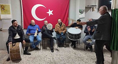 Köy gençlerinden eğlenceli sahur
