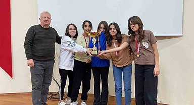 Köyceğiz Atatürk Ortaokulu satrançta il birincisi oldu